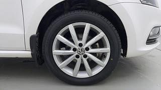 Used 2018 Volkswagen Polo [2017-2020] Highline Plus 1.5 (D) Diesel Manual tyres RIGHT FRONT TYRE RIM VIEW