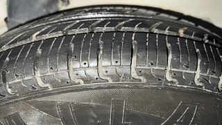Used 2016 Hyundai i10 [2010-2016] Magna Petrol Petrol Manual tyres LEFT REAR TYRE TREAD VIEW