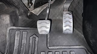 Used 2021 Kia Sonet GTX Plus 1.0 iMT Petrol Manual interior PEDALS VIEW