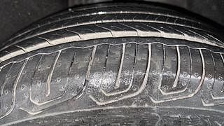 Used 2014 Skoda Octavia [2013-2017] Elegance 1.8 TSI AT Petrol Automatic tyres RIGHT REAR TYRE TREAD VIEW