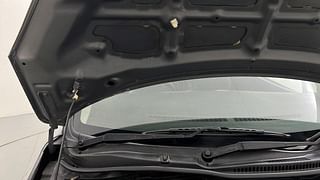 Used 2015 Maruti Suzuki Wagon R 1.0 [2010-2019] LXi Petrol Manual engine ENGINE RIGHT SIDE HINGE & APRON VIEW