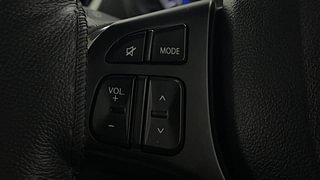 Used 2018 Maruti Suzuki Baleno [2015-2019] Delta AT Petrol Petrol Automatic top_features Steering mounted controls