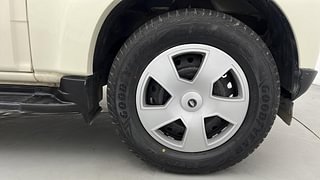 Used 2018 Mahindra Scorpio [2017-2020] S7 140 PS Diesel Manual tyres RIGHT FRONT TYRE RIM VIEW