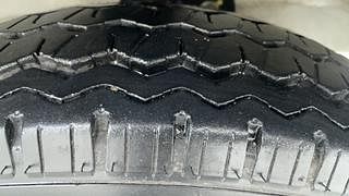 Used 2022 Maruti Suzuki Eeco AC(O) 5 STR Petrol Manual tyres RIGHT FRONT TYRE TREAD VIEW