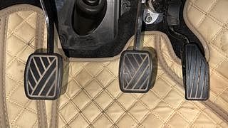 Used 2022 Maruti Suzuki Wagon R 1.0 LXI CNG Petrol+cng Manual interior PEDALS VIEW
