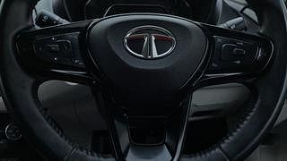 Used 2021 Tata Nexon XZ Plus (O) Petrol Manual top_features Airbags