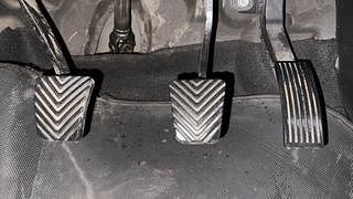 Used 2016 Hyundai Elite i20 [2014-2018] Sportz 1.2 Petrol Manual interior PEDALS VIEW