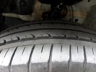 Used 2022 honda Jazz VX Petrol Manual tyres LEFT FRONT TYRE TREAD VIEW