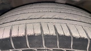 Used 2020 Kia Seltos HTX IVT G Petrol Automatic tyres LEFT FRONT TYRE TREAD VIEW