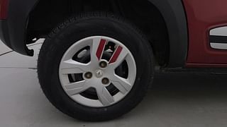 Used 2016 Renault Kwid [2016-2019] 1.0 RXT Petrol Manual tyres RIGHT REAR TYRE RIM VIEW