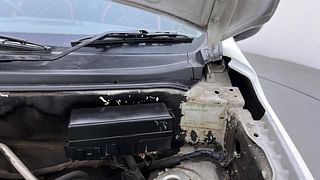Used 2016 Maruti Suzuki Alto K10 [2014-2019] LXi Petrol Manual engine ENGINE LEFT SIDE HINGE & APRON VIEW