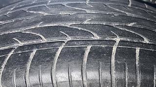 Used 2018 Mahindra Marazzo M8 Diesel Manual tyres LEFT REAR TYRE TREAD VIEW