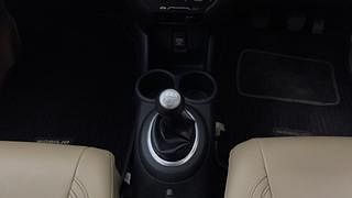 Used 2015 Honda Mobilio [2014-2017] S Petrol Petrol Manual interior GEAR  KNOB VIEW
