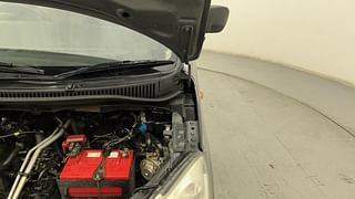 Used 2016 Maruti Suzuki Wagon R 1.0 [2013-2019] LXi CNG Petrol+cng Manual engine ENGINE LEFT SIDE HINGE & APRON VIEW