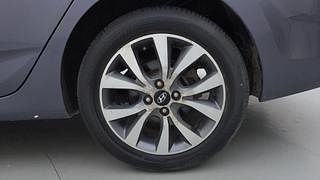 Used 2014 Hyundai Verna [2011-2015] Fluidic 1.6 CRDi SX Opt Diesel Manual tyres LEFT REAR TYRE RIM VIEW