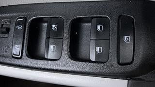Used 2020 Hyundai Venue [2019-2022] S 1.2 Petrol Manual top_features Power windows