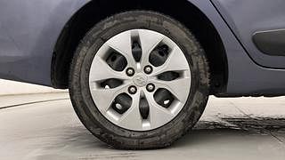 Used 2015 Hyundai Xcent [2014-2017] S Petrol Petrol Manual tyres RIGHT REAR TYRE RIM VIEW