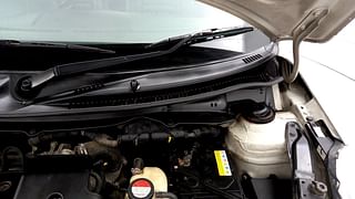 Used 2014 Maruti Suzuki Swift [2011-2017] VDi Diesel Manual engine ENGINE LEFT SIDE HINGE & APRON VIEW