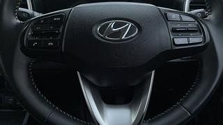 Used 2019 Hyundai Venue [2019-2021] SX 1.0 (O) Turbo Petrol Manual top_features Airbags
