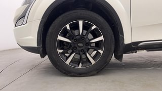 Used 2019 Mahindra XUV500 [2018-2021] W11 AT Diesel Automatic tyres LEFT FRONT TYRE RIM VIEW