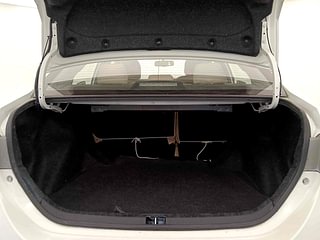 Used 2016 Toyota Corolla Altis [2014-2017] G Petrol Petrol Manual interior DICKY INSIDE VIEW