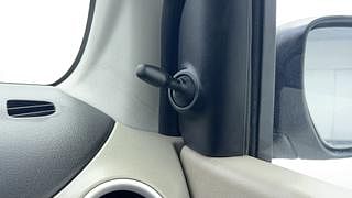 Used 2016 Maruti Suzuki Celerio VXI CNG Petrol+cng Manual top_features Adjustable ORVM