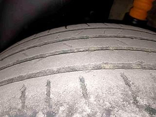 Used 2015 Hyundai Creta [2015-2018] 1.6 SX Plus Auto Diesel Automatic tyres LEFT REAR TYRE TREAD VIEW