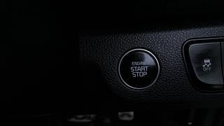 Used 2020 Kia Seltos GTX DCT Petrol Automatic top_features Keyless start