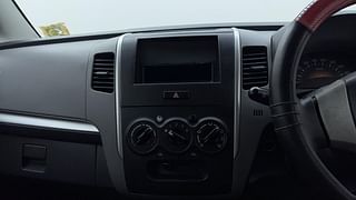 Used 2010 Maruti Suzuki Wagon R 1.0 [2010-2019] LXi Petrol Manual interior MUSIC SYSTEM & AC CONTROL VIEW