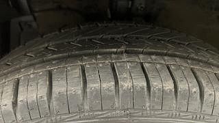 Used 2014 Maruti Suzuki Swift [2011-2015] ZXi ABS Petrol Manual tyres LEFT FRONT TYRE TREAD VIEW