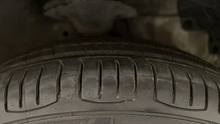 Used 2018 Hyundai Eon [2011-2018] Magna + (O) Petrol Manual tyres RIGHT FRONT TYRE TREAD VIEW
