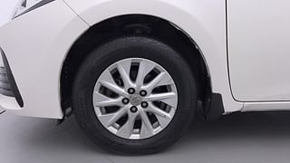 Used 2017 Toyota Corolla Altis [2017-2020] G Diesel Diesel Manual tyres LEFT FRONT TYRE RIM VIEW