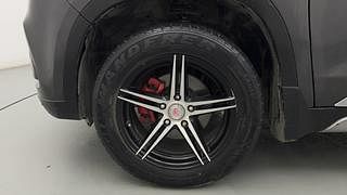 Used 2018 Maruti Suzuki Vitara Brezza [2016-2020] VDi (O) Diesel Manual tyres LEFT FRONT TYRE RIM VIEW
