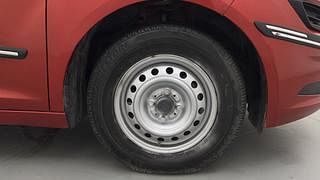 Used 2021 Tata Altroz XE 1.2 Petrol Manual tyres RIGHT FRONT TYRE RIM VIEW