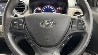 Used 2020 Hyundai Grand i10 [2017-2020] Sportz 1.2 Kappa VTVT Petrol Manual top_features Steering mounted controls
