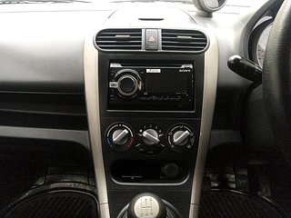 Used 2012 Maruti Suzuki Ritz [2009-2012] VXI Petrol Manual interior MUSIC SYSTEM & AC CONTROL VIEW