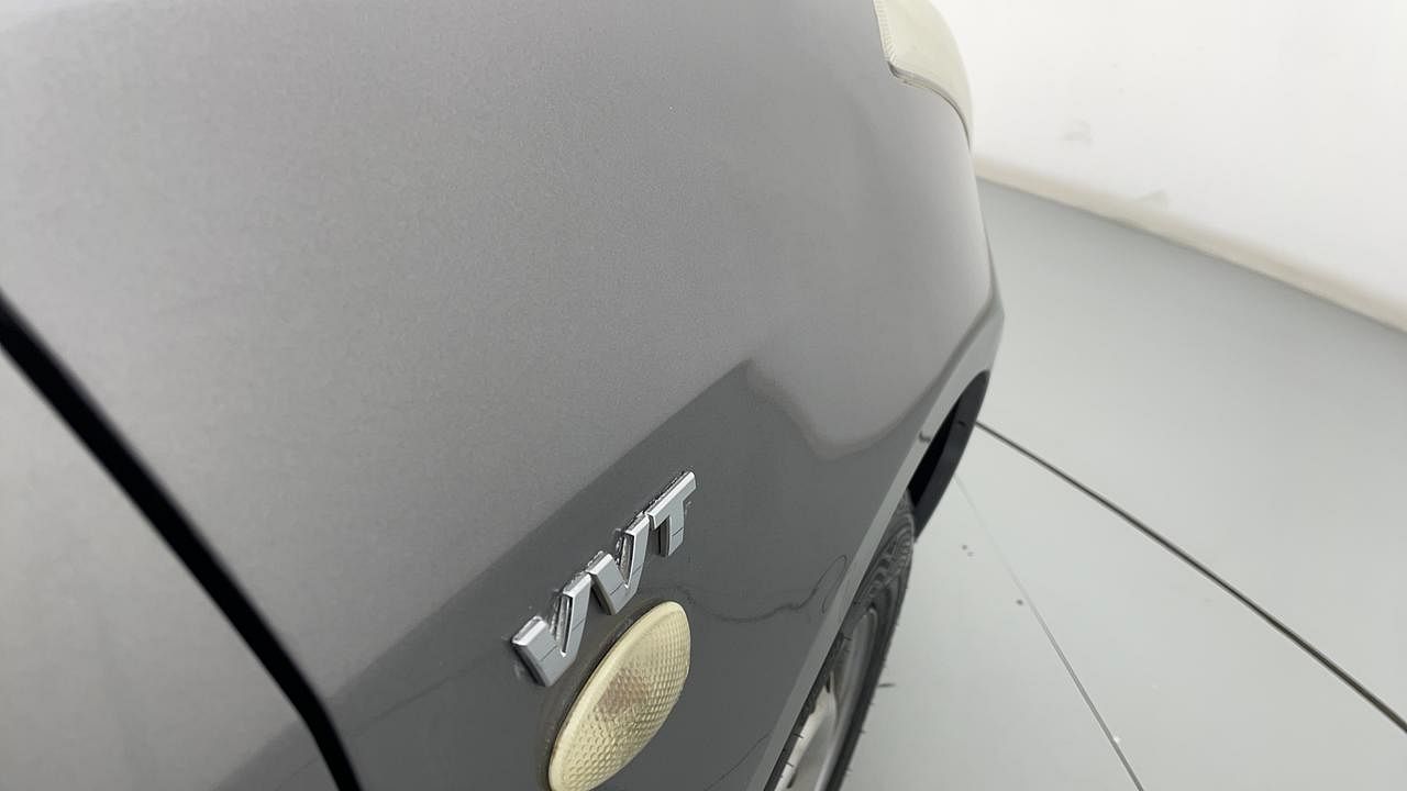 Used 2016 Maruti Suzuki Swift [2014-2017] LXI (O) Petrol Manual dents MINOR DENT