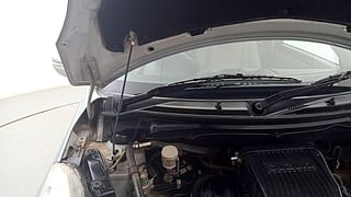 Used 2013 Maruti Suzuki Swift Dzire [2012-2017] VXi Petrol Manual engine ENGINE RIGHT SIDE HINGE & APRON VIEW