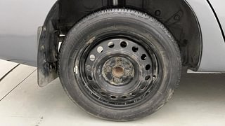 Used 2013 Toyota Etios [2010-2017] GD Diesel Manual tyres RIGHT REAR TYRE RIM VIEW