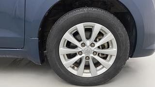 Used 2014 Maruti Suzuki Ertiga [2012-2015] Vxi Petrol Manual tyres RIGHT FRONT TYRE RIM VIEW