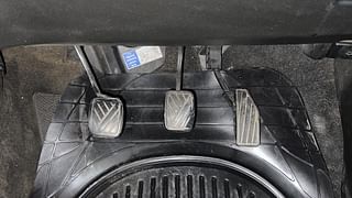 Used 2016 Maruti Suzuki Baleno [2015-2019] Alpha Petrol Petrol Manual interior PEDALS VIEW