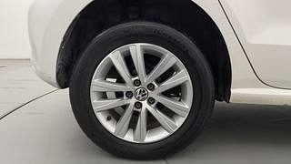 Used 2014 Volkswagen Polo [2013-2015] GT TSI Petrol Automatic tyres RIGHT REAR TYRE RIM VIEW