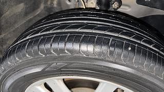 Used 2014 Honda Brio [2011-2016] V MT Petrol Manual tyres RIGHT FRONT TYRE TREAD VIEW
