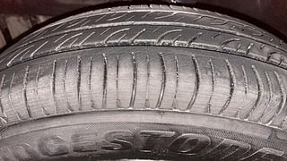 Used 2010 Hyundai i10 [2007-2010] Sportz  AT Petrol Petrol Automatic tyres LEFT FRONT TYRE TREAD VIEW