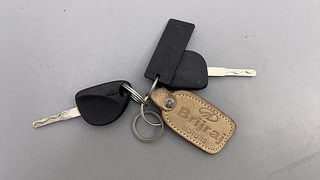 Used 2017 Mahindra Scorpio [2014-2017] S4 Diesel Manual extra CAR KEY VIEW