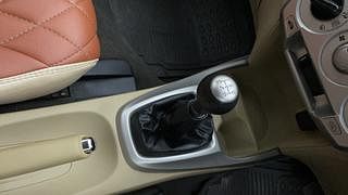 Used 2011 Honda City [2011-2014] 1.5 V MT Petrol Manual interior GEAR  KNOB VIEW