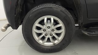 Used 2018 Mahindra TUV300 [2015-2020] T8 mHAWK100 Diesel Manual tyres RIGHT REAR TYRE RIM VIEW