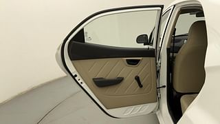 Used 2018 Hyundai Eon [2011-2018] Magna + (O) Petrol Manual interior LEFT REAR DOOR OPEN VIEW