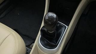 Used 2014 Hyundai Verna [2011-2015] Fluidic 1.4 VTVT Petrol Manual interior GEAR  KNOB VIEW