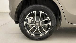 Used 2022 Maruti Suzuki Swift ZXI Plus AMT Petrol Automatic tyres RIGHT REAR TYRE RIM VIEW